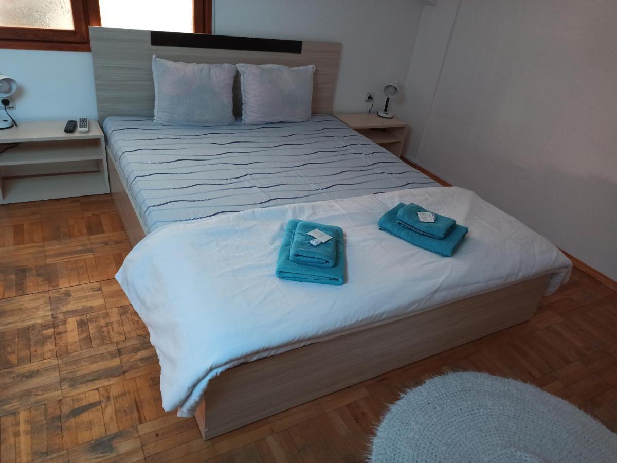 Guest House Ganovi Kalofer Kamer foto